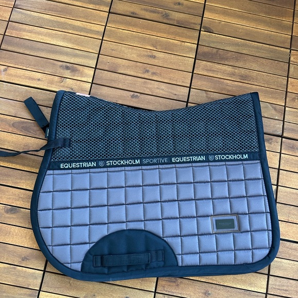 Equestrian Stockholm Brown and Black Equestrian Saddle Pad - Picture 3 of 4